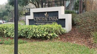6184 Westgate Dr, Unit 201 in Orlando, FL - Building Photo