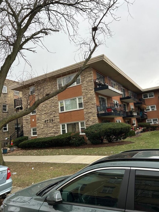 property at 4730 N Kenneth Ave