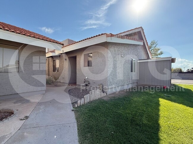 property at 406 E Linda Ln