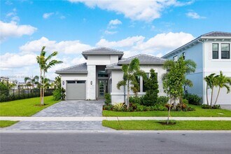 10042 Bird Watch Wy in Palm Beach Gardens, FL - Building Photo - Building Photo