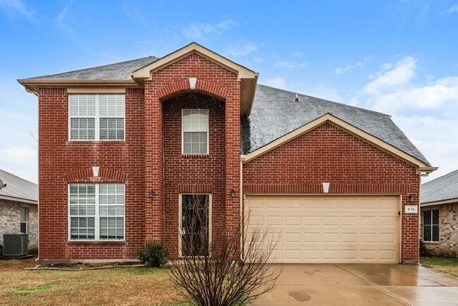 property at 916 Gillon Dr