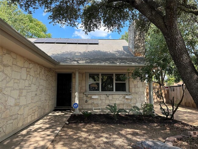 8202 Alcorn Cir in Austin, TX - Building Photo - Building Photo