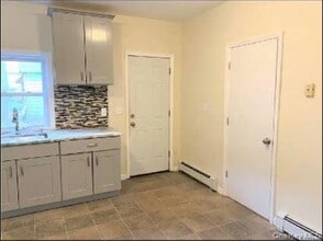 56 Valley Ave in Walden, NY - Building Photo - Building Photo