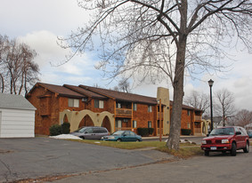 Maplewood Terrace Apartments in Rochester, NY - Building Photo - Building Photo