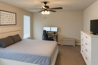 3670 Macintosh Way in Bentonville, AR - Building Photo - Building Photo