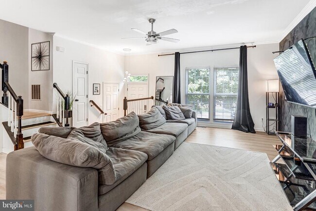 property at 2599 Grayton Ln