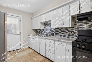 37 Purdue Cir in Little Rock, AR - Building Photo