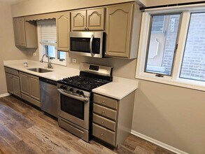 1806 Oak Park Ave in Berwyn, IL - Building Photo - Building Photo