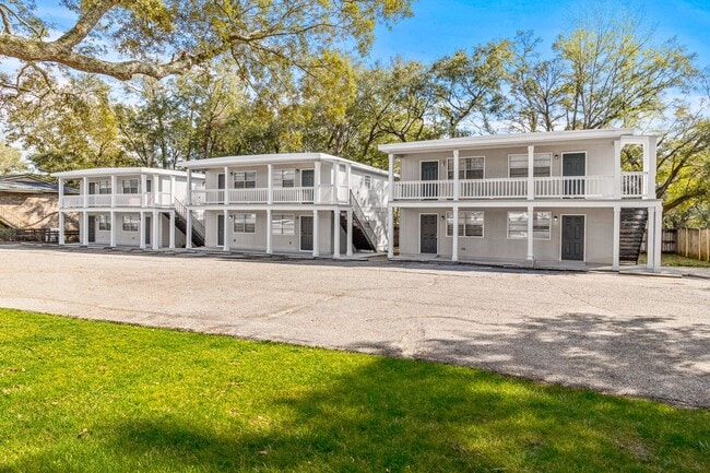 property at 6631 Magnolia St