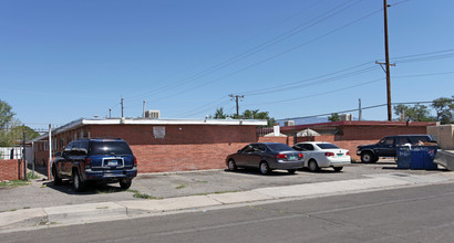 3409-3437 Ross Ave SE in Albuquerque, NM - Building Photo - Building Photo