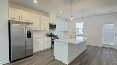 7 Peeples Dr in Lawrenceville, GA - Building Photo - Building Photo