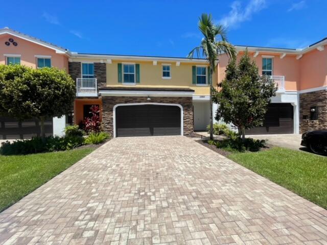 12885 Trevi Isle in Palm Beach Gardens, FL - Building Photo