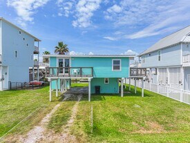 3806 Concho Key in Galveston, TX - Building Photo
