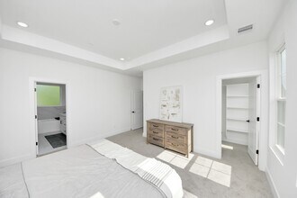 2424 Harrington St in Houston, TX - Building Photo - Building Photo