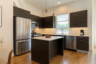 2717 St Emanuel St in Houston, TX - Building Photo - Building Photo