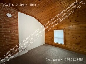 224 Elm St in Kalamazoo, MI - Building Photo - Building Photo