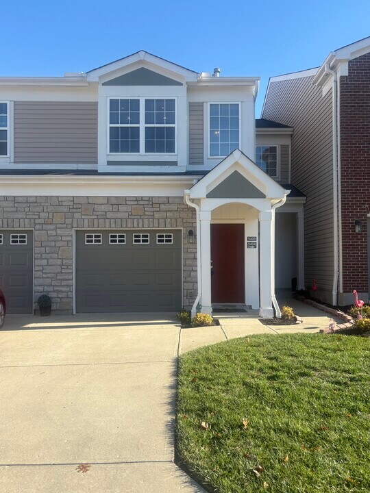 5406 Scarletoak Dr in Cincinnati, OH - Building Photo