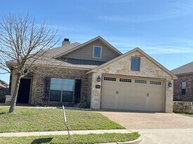 3004 Silver Saddle Dr in Robinson, TX - Building Photo