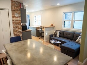 542 N Black Ave in Bozeman, MT - Foto de edificio - Building Photo