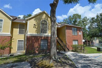 8633 Fancy Finch Dr in Tampa, FL - Building Photo - Building Photo