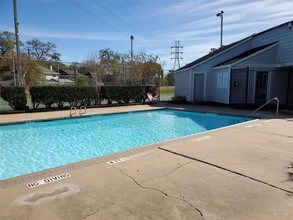 748 Memorial Mews St in Houston, TX - Building Photo - Building Photo