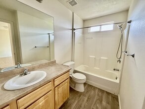 5082 W Wind Rock Ln in Herriman, UT - Building Photo - Building Photo