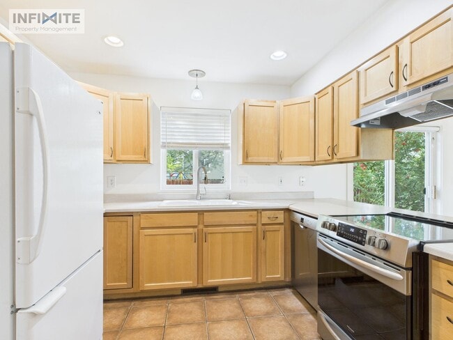 property at 409 Prairie Ave