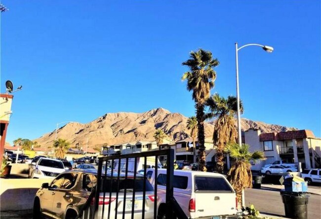 6936 Kepler Dr in Las Vegas, NV - Foto de edificio - Building Photo