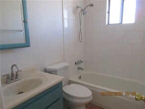 2027 Wickieup Ave in Kingman, AZ - Building Photo - Building Photo