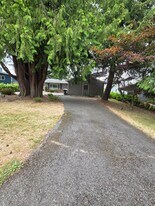 216 Jericho Ave NE in Renton, WA - Building Photo