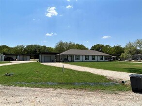 176 Mill Branch Ln in Weatherford, TX - Building Photo - Building Photo