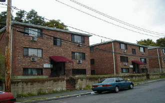 130-134 Ballou Ave Apartamentos