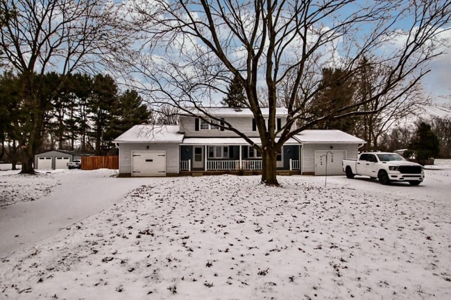 457-459 Hutchison Dr