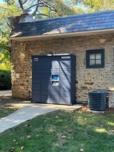 2825 W Queen Ln in Philadelphia, PA - Building Photo - Building Photo