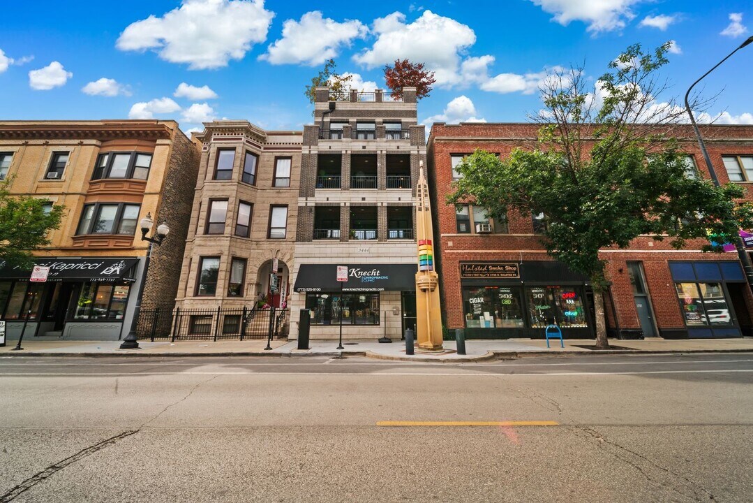3444 N Halsted St in Chicago, IL - Building Photo