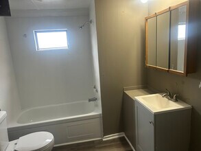 6408 Kennedy Ave in Hammond, IN - Building Photo - Building Photo