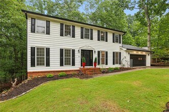 2063 Six Branches Dr in Roswell, GA - Building Photo - Building Photo