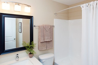 Del Prado Apartment Homes in Pleasanton, CA - Building Photo - Building Photo