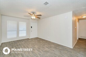 2737 Mill Pond Rd in Denton, TX - Building Photo - Building Photo