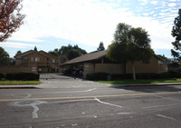 Oxford Park Apartments in Chula Vista, CA - Foto de edificio - Building Photo