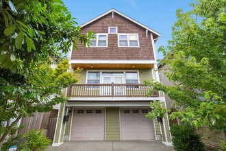 1916 E Spruce St, Unit SI ID1036059P in Seattle, WA - Building Photo - Building Photo