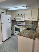 665 NW 85th Pl in Miami, FL - Building Photo - Building Photo