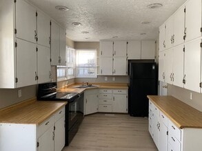 713 S 11th St in Norfolk, NE - Building Photo - Building Photo