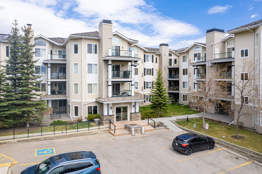 345-369 Rocky Vista Park NW in Calgary, AB - Building Photo