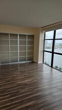 18181 NE 31st Ct, Unit 1801 in Aventura, FL - Building Photo - Building Photo