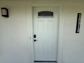 16918 Bassett St in Los Angeles, CA - Building Photo - Building Photo