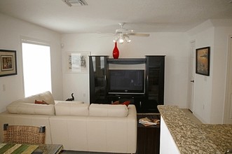 Strawberry Fields in Fort Pierce, FL - Building Photo - Interior Photo