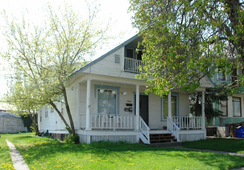 1613 W Pacific Ave in Spokane, WA - Building Photo