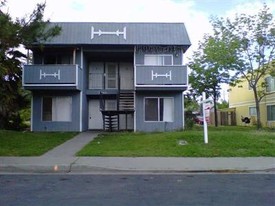 2208 Oakmont Way Apartments