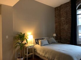 17 Bow St, Unit 14 in Boston, MA - Building Photo